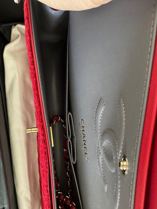 Chanel Classic 11.12 Flap Bag – Red Wool Tweed & Gold Hardware – Brand New - Picture 14 of 16